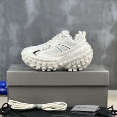 Balenciaga Low Shoes